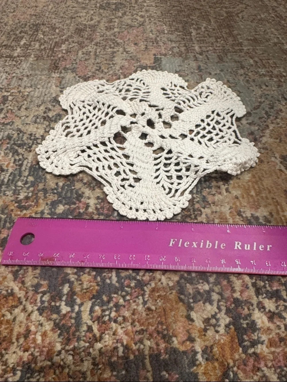 Set of 4 Vintage Lace Crochet Dollies, White / Cream / Tan, Floral Pattern
